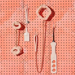 Hot LoversStores Peaches 'n CreaMe Fur Handcuffs